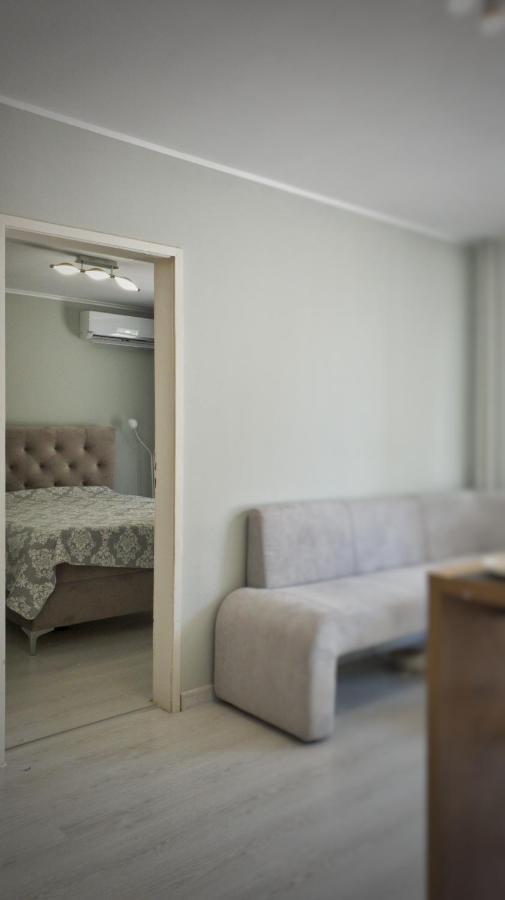 Cozy Studio Near The Park With Huge Verandah. Βελίκο Τίρνοβο Εξωτερικό φωτογραφία