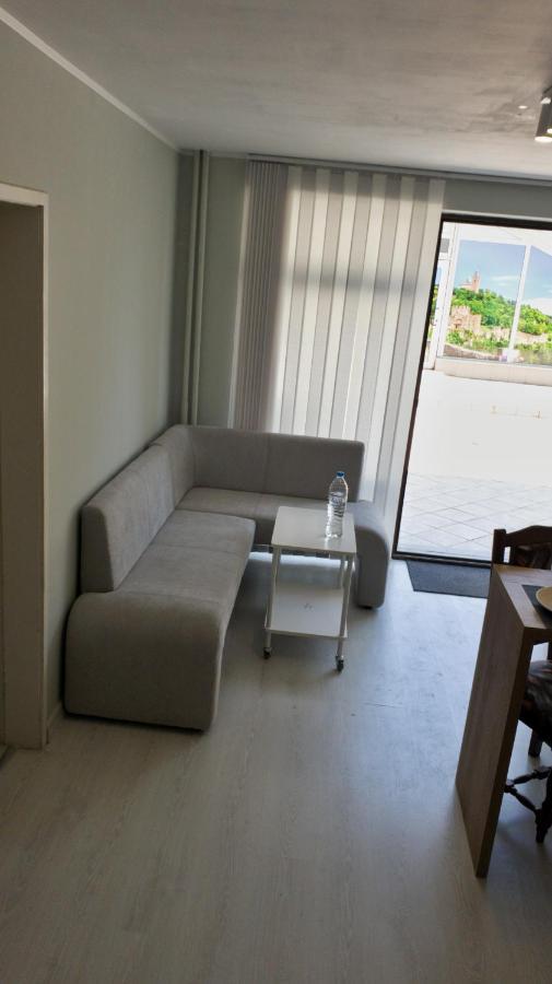 Cozy Studio Near The Park With Huge Verandah. Βελίκο Τίρνοβο Εξωτερικό φωτογραφία